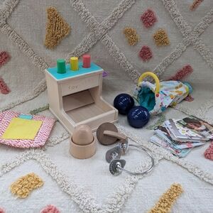 Lovevery Toy Lot - Partial Explorer Kit & Routine Cards